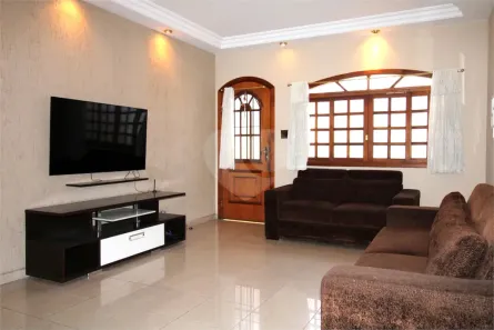 Sobrado com 3 Quartos à venda, 160m² no Vila Gumercindo, São Paulo