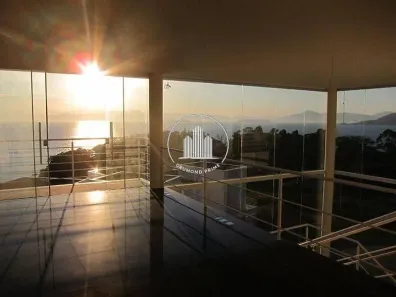 Casa de Condomínio com 3 Quartos para alugar, 500m² no Cacupé, Florianópolis