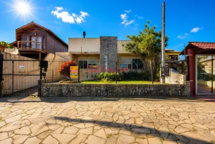 Casa com 3 Quartos à venda, 232m² no Igara, Canoas