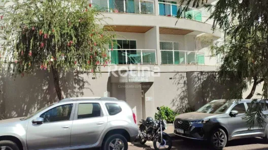 Apartamento com 2 Quartos para alugar, 118m² no Patrimônio, Uberlândia