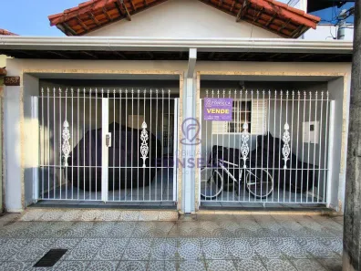 Casa com 3 Quartos à venda, 96m² no São Carlos, Pouso Alegre