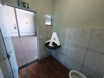 Galpão/Depósito/Armazém para alugar, 230m² no Morada Nova, Uberlândia