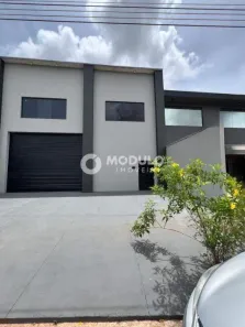 Galpão/Depósito/Armazém para alugar, 384m² no Alto Umuarama, Uberlândia