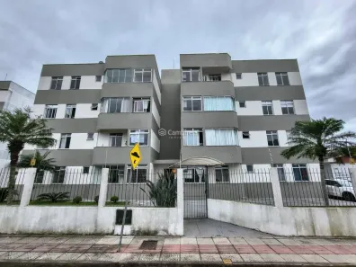 Apartamento com 2 Quartos para alugar, 54m² no Praia Comprida, São José
