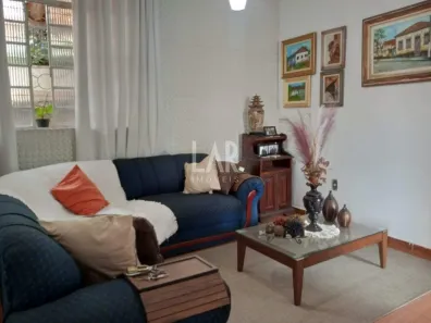 Casa com 4 Quartos à venda, 360m² no Santa Efigênia, Belo Horizonte