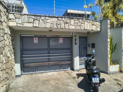 Casa com 4 Quartos à venda, 270m² no Vila Oliveira, Mogi das Cruzes