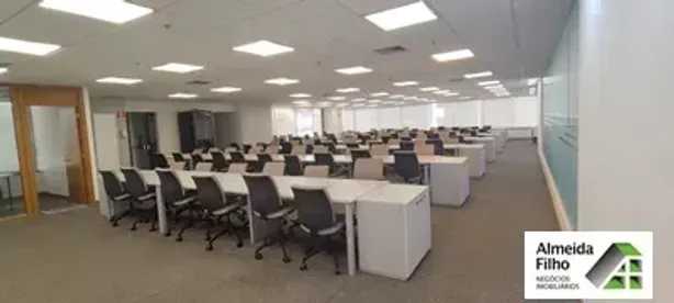 Sala Comercial com 1 Quarto para alugar, 533m² no Cidade Monções, São Paulo
