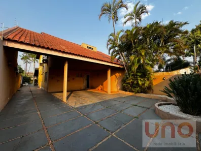 Sobrado com 4 Quartos para alugar, 885m² no Jardim dos Estados, Campo Grande