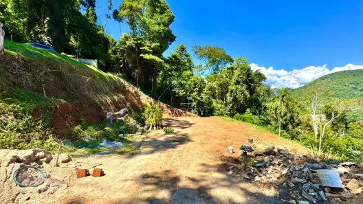Lote/Terreno à venda, 1180m² no Pedro do Rio, Petrópolis