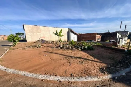 Lote/Terreno à venda, 170m² no Jardim Ivone, Bauru