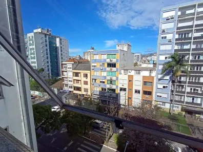 Sala Comercial com 4 Quartos à venda, 30m² no Azenha, Porto Alegre