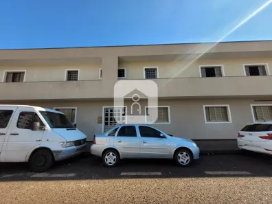 Apartamento com 3 Quartos para alugar, 70m² no Lídice, Uberlândia