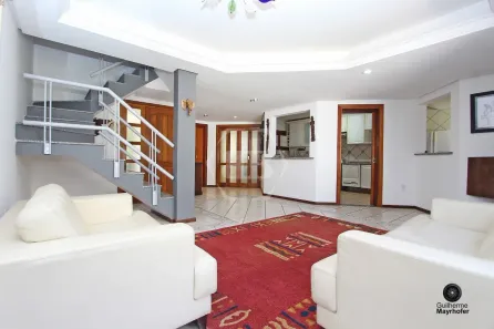 Casa de Condomínio com 3 Quartos à venda, 233m² no Cavalhada, Porto Alegre