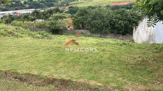 Lote/Terreno à venda, 316m² no Centro, Socorro