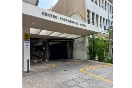 Sala Comercial à venda, 30m² no Moinhos de Vento, Porto Alegre