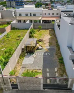 Lote/Terreno à venda, 300m² no Morada de Laranjeiras, Serra