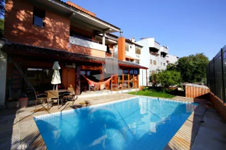 Casa com 4 Quartos à venda, 365m² no Nonoai, Porto Alegre