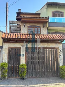 Sobrado com 4 Quartos para alugar, 253m² no Vila Corberi, São Paulo