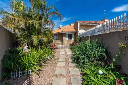 Casa com 3 Quartos à venda, 48m² no Uberaba, Curitiba