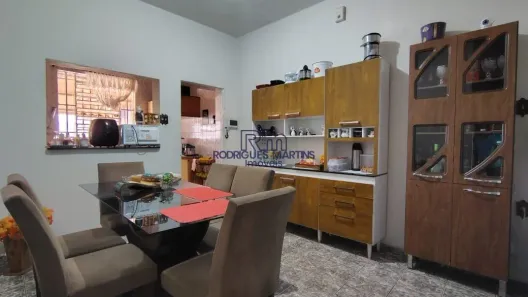 Casa com 3 Quartos à venda, 384m² no Caiçaras, Belo Horizonte