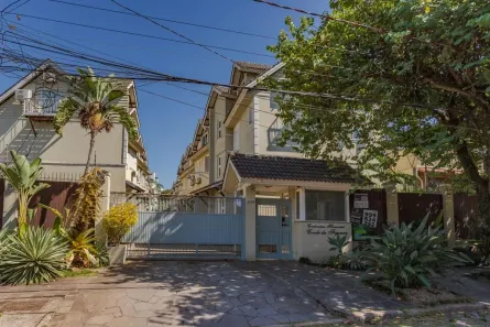 Casa de Condomínio com 3 Quartos à venda, 248m² no Vila Jardim, Porto Alegre
