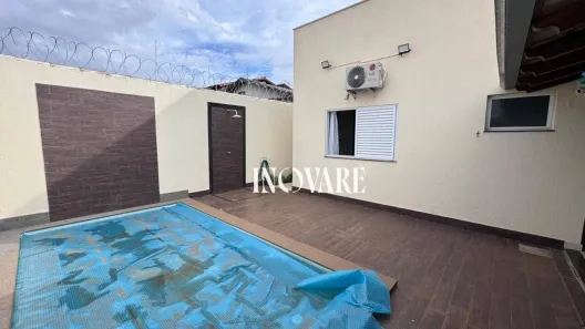 Casa com 3 Quartos para alugar, 135m² no Nova Uberlândia, Uberlândia