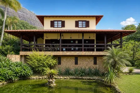 Casa com 4 Quartos à venda, 498m² no Samambaia, Petrópolis