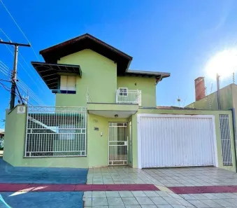 Sobrado com 3 Quartos à venda, 280m² no Vila Rosa Pires, Campo Grande