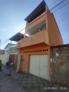 Casa com 8 Quartos à venda, 200m² no Oitis, Contagem