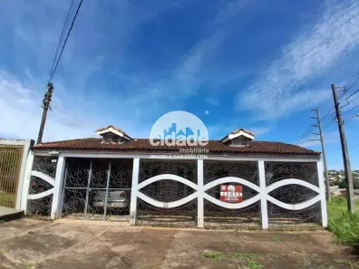 Casa com 2 Quartos à venda, 117m² no Periolo, Cascavel