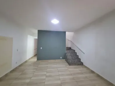 Sobrado com 3 Quartos à venda, 135m² no Vila Polopoli, São Paulo