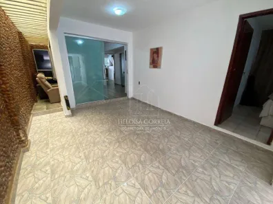 Casa com 3 Quartos à venda, 186m² no Lagoa Nova, Natal