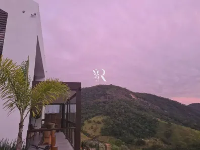 Casa com 3 Quartos à venda, 190m² no Pedro do Rio, Petrópolis
