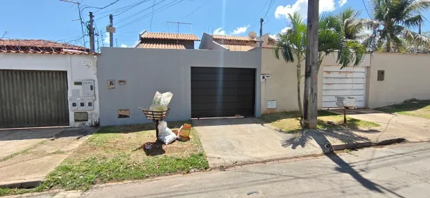 Casa com 3 Quartos para alugar, 130m² no Parque Trindade, Aparecida de Goiânia