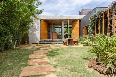Casa de Condomínio com 3 Quartos à venda, 250m² no Balneário Água Limpa, Nova Lima