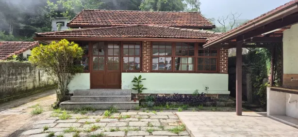 Casa com 4 Quartos à venda, 1000m² no Independência, Petrópolis