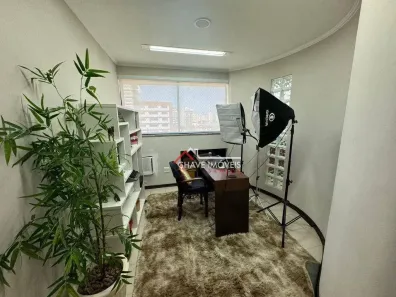Sala Comercial à venda, 109m² no Marapé, Santos