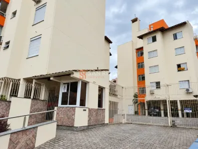 Apartamento com 3 Quartos para alugar, 92m² no Saco dos Limões, Florianópolis