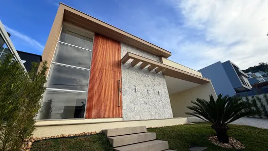 Casa com 3 Quartos à venda, 140m² no São Sebastião, Palhoça