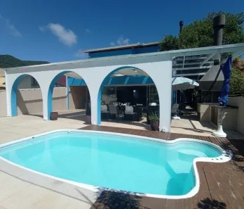 Casa com 3 Quartos à venda, 247m² no Pântano do Sul, Florianópolis
