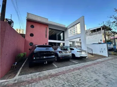 Imóvel Comercial com 5 Quartos para alugar, 350m² no Centro, Londrina