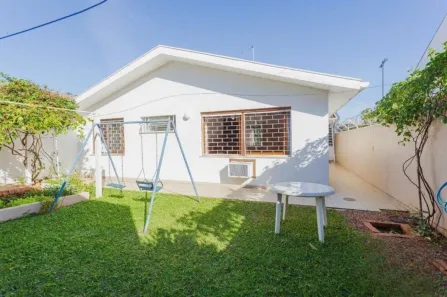 Casa com 3 Quartos à venda, 266m² no Jardim Lindóia, Porto Alegre