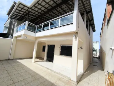 Casa com 3 Quartos para alugar, 200m² no Campo Grande, Rio de Janeiro