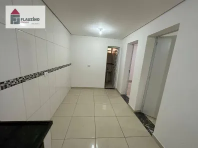 Kitnet com 2 Quartos para alugar, 40m² no Jardim São Luís, São Paulo