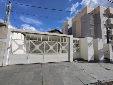 Casa com 4 Quartos à venda, 250m² no Fragata, Marília