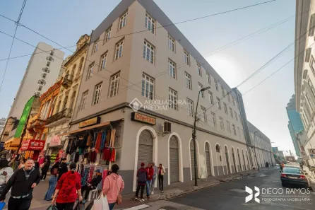 Prédio Comercial para alugar, 3000m² no Centro Histórico, Porto Alegre