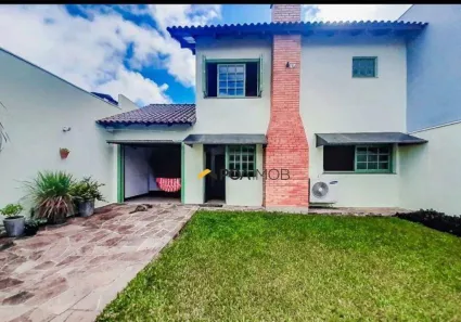 Casa com 3 Quartos para alugar, 230m² no Vila Ipiranga, Porto Alegre