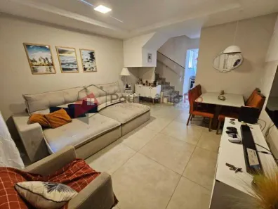 Casa de Condomínio com 2 Quartos à venda, 82m² no Irajá, Rio de Janeiro