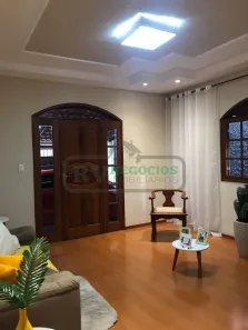 Casa com 3 Quartos à venda, 180m² no Democrata, Juiz de Fora