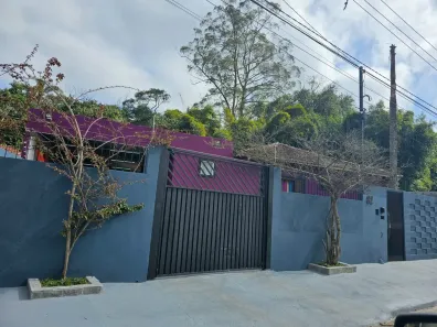Casa com 3 Quartos à venda, 221m² no Quarta Divisão, Ribeirão Pires